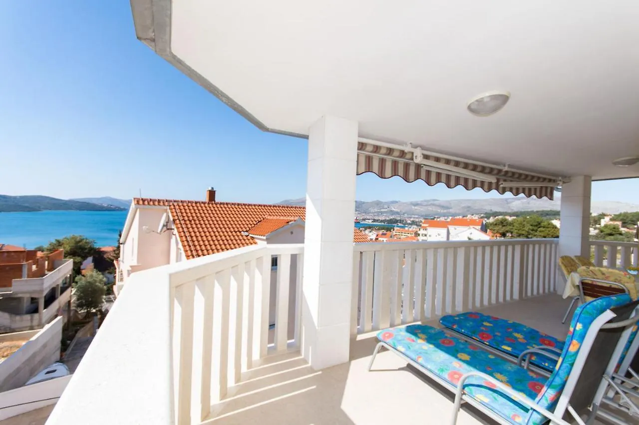 Apartments Tomislav Okrug Gornji Croazia