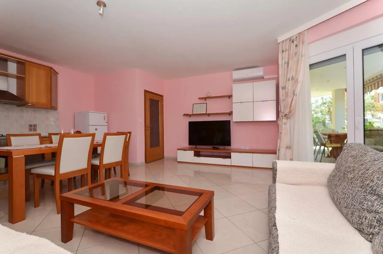 Apartments Tomislav Okrug Gornji Croazia
