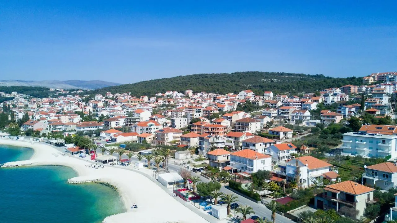 Apartments Tomislav Okrug Gornji Affittacamere